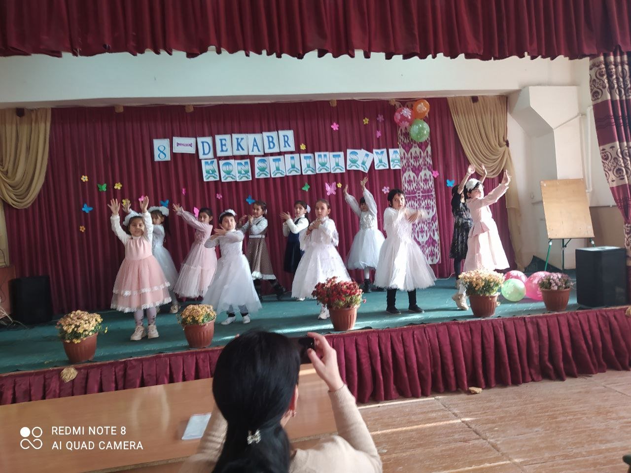 8-Dekabr kansitutsiya kuni bilan maktab tadbiri